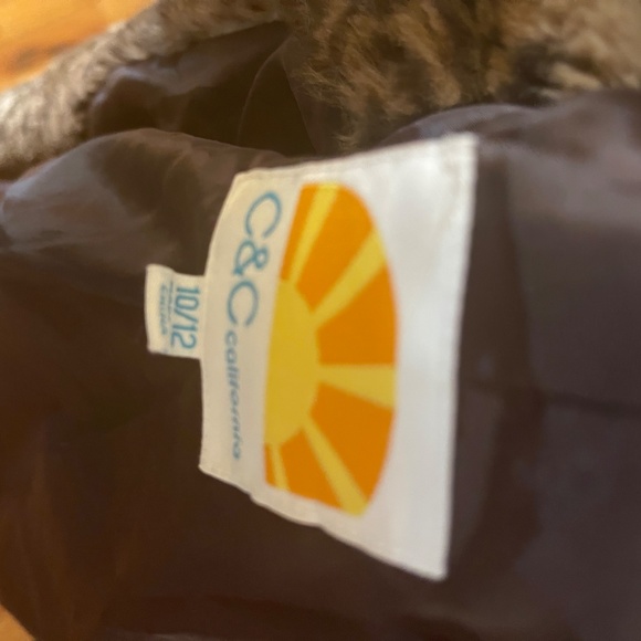 Girls size 10-12 leopard print faux fur coat - Picture 4 of 4